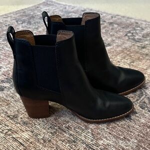 Madewell Black Leather Chelsea Ankle Boots